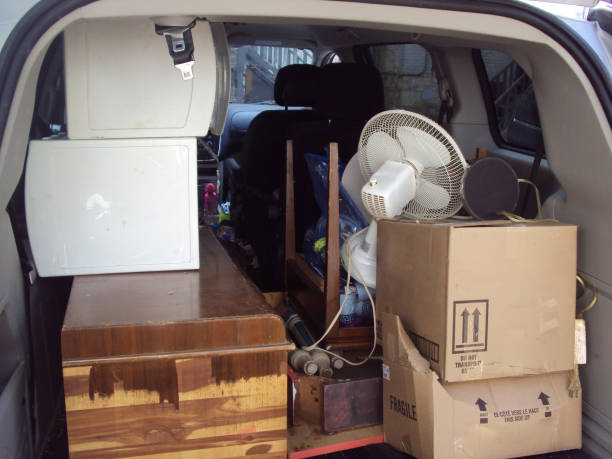 Best Commercial Junk Removal  in Livonia, MI